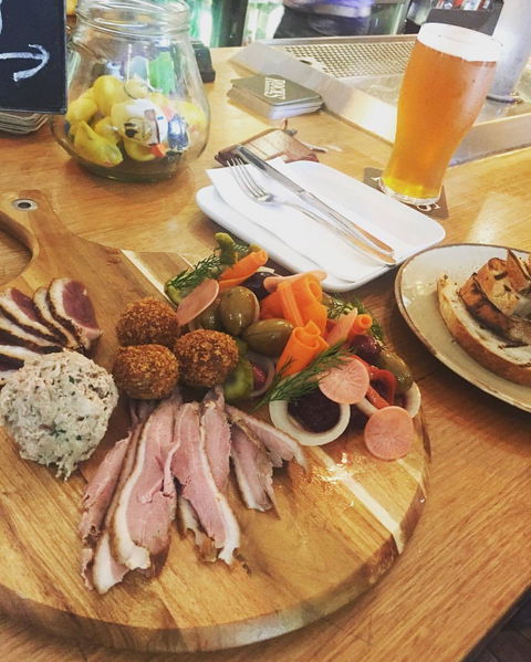 The Duck Inn Pub & Kitchen - Events Australia 0