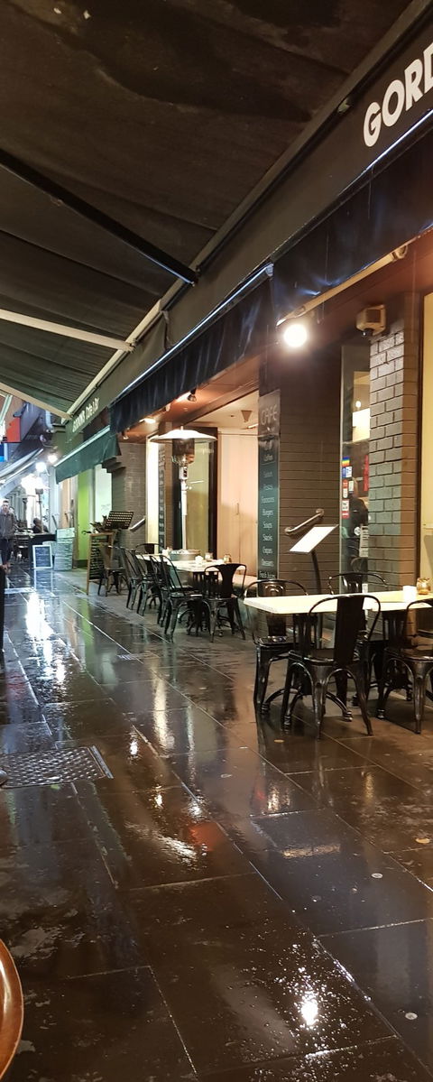 Gordon's Cafe & Bar - Tourism Bookings 4