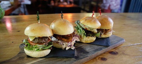 Lola's Pergola Darwin - Events Australia 3