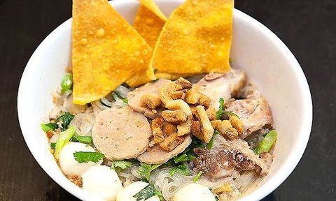 Yok Sod Thai Restaurant - Tourism Bookings 8