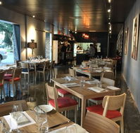 Zev's Bistro - Tourism Bookings