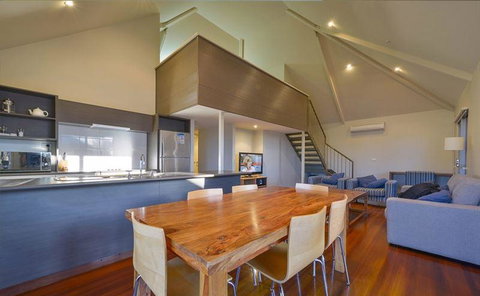 Papou's Kitchen Cafe - Events Australia 8