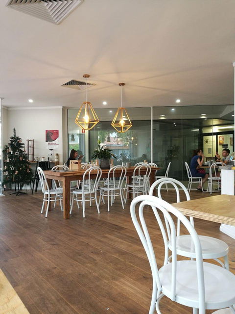 Paper Avenue Cafe - Events Australia 1