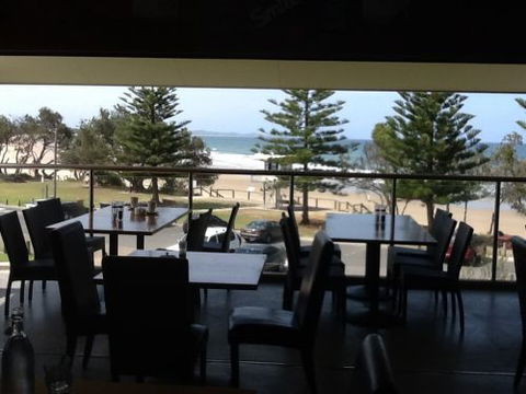 Fat Fish Beachfront Bistro - Tourism Bookings 0