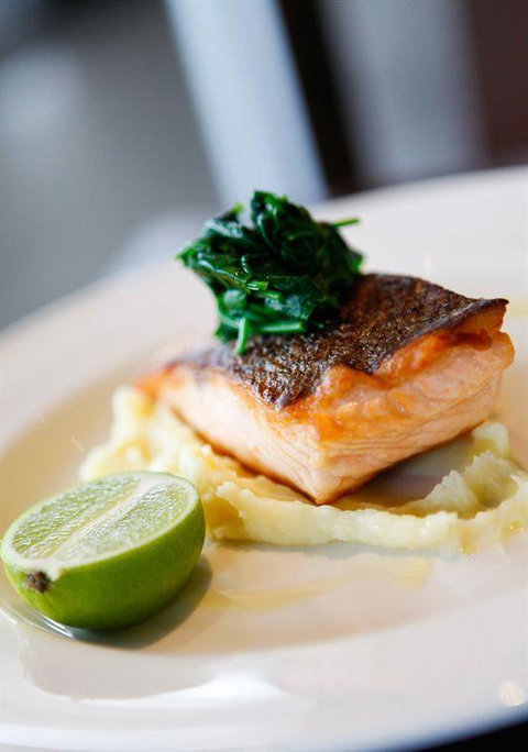 Renzo's Bar Cafe Italiano - Tourism Bookings 9