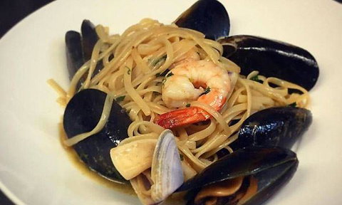 Renzo's Bar Cafe Italiano - Tourism Bookings 6