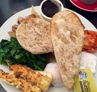 Vee's Cafe - Events Australia