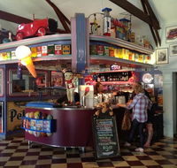 Cruzin' in the 50's Diner - Events Australia