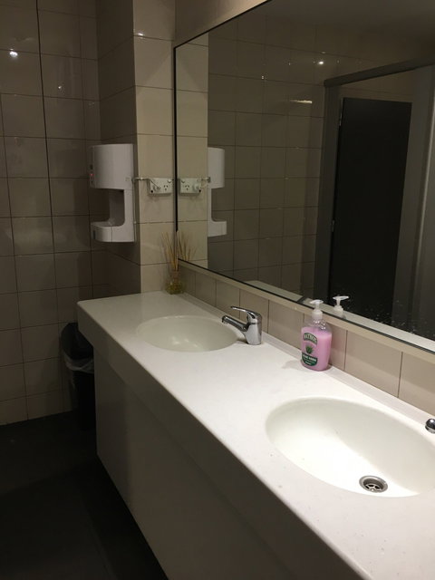 U&I 24h Cafe - Events Australia 7