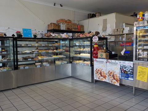Avon Valley French Hot Bread - Accommodation Europe 0