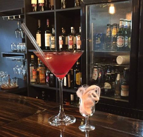 Smith Tapas Bar - Accommodation Europe 0