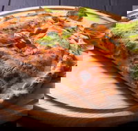 Straddie Wood Fired Pizza - Accommodation Europe