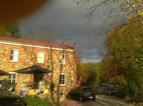 Avalon Of Woodside - Accommodation Europe 0