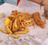 Birds Fish Bar - Bowen Fishermans Seafood Company PTY. LTD. - Accommodation Europe