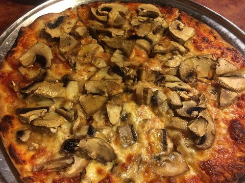 Papa Gino's Pizza Restaurant - Accommodation Europe 0