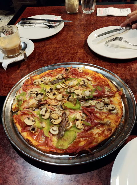 Papa Gino's Pizza Restaurant - Accommodation Europe 5