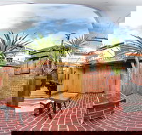 Two Hands Rooftop  Beer Garden Eatery - Events Australia