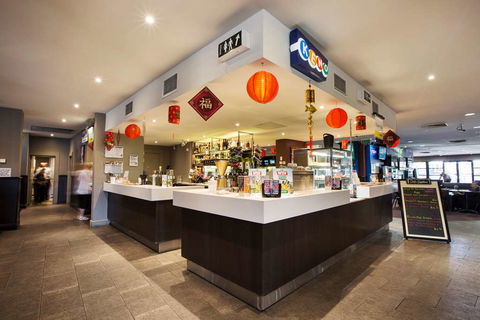 Nightcap at Ashley Hotel - Tourism Bookings 3