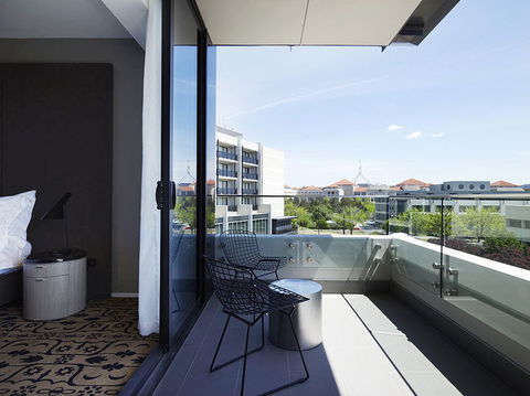Burbury Hotel - Events Australia 3
