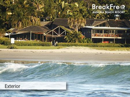 BreakFree Aanuka Beach Resort - Events Australia 15