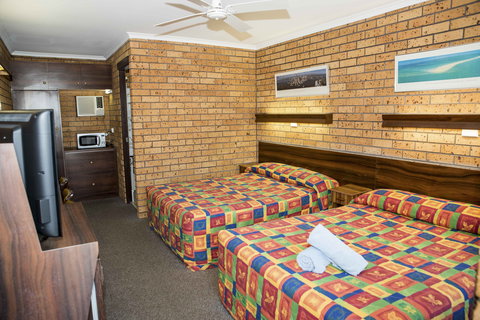 Coastal Bay Motel - Events Australia 7