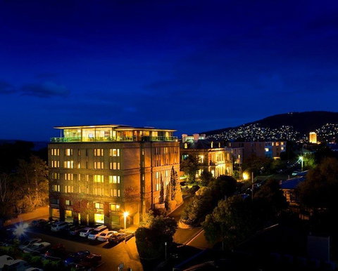 Lenna of Hobart - Events Australia 1