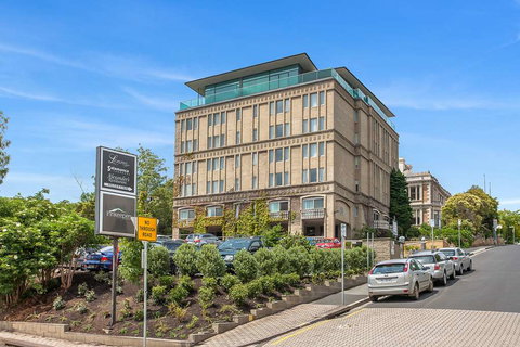 Lenna of Hobart - Events Australia 4