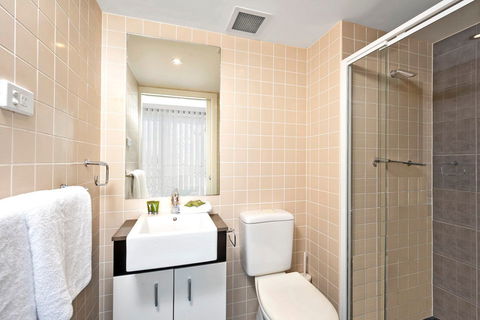 Astra Apartments Parramatta - Tourism Bookings 5