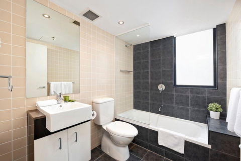 Astra Apartments Parramatta - Tourism Bookings 7