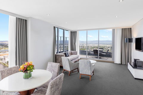 Meriton Suites Broadbeach - Events Australia 5