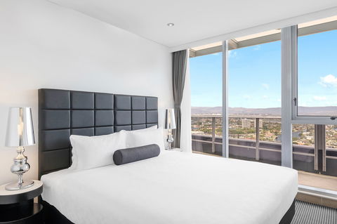 Meriton Suites Broadbeach - Events Australia 7
