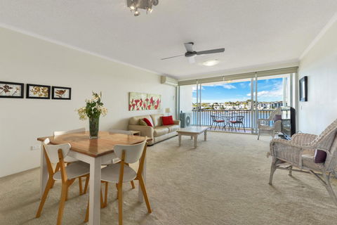 Goldsborough Place - Tourism Bookings 5