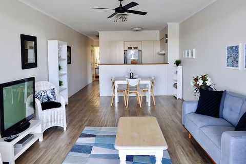 Goldsborough Place - Tourism Bookings 8