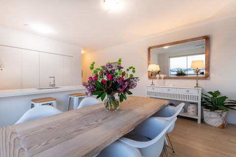 Goldsborough Place - Tourism Bookings 13