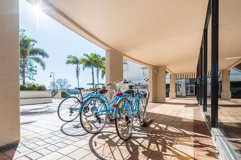 Goldsborough Place - Tourism Bookings 16