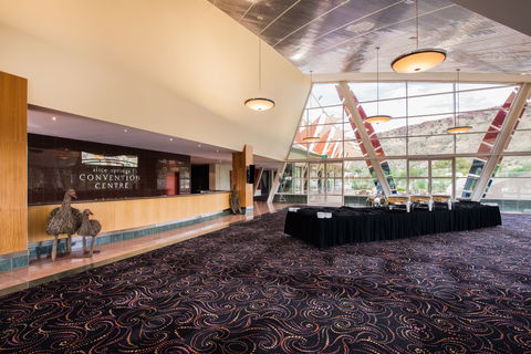 Crowne Plaza Alice Springs Lasseters - Events Australia 1
