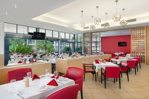 Crowne Plaza Alice Springs Lasseters - Events Australia 9