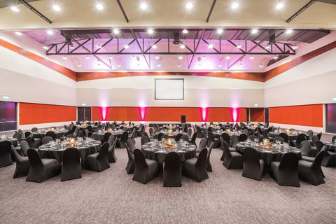 Crowne Plaza Alice Springs Lasseters - Events Australia 16