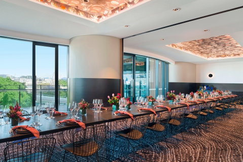 W Brisbane - Tourism Bookings 2