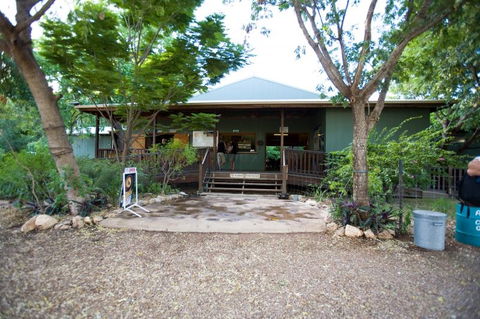 Adels Grove Camping Park Hotel - Events Australia 0