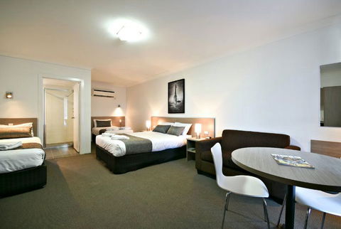 The Aberdeen Motel - Tourism Bookings 2