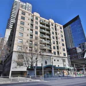 Arrow On Spencer - Accommodation Europe 0