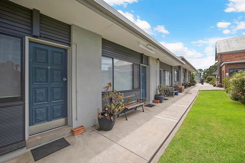 Hamilton Lakeside Motel - Events Australia 0