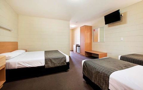 Dalrymple Motel - Events Australia 6