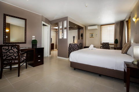 Madison Plaza Townsville - Events Australia 9