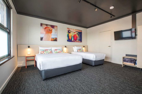 Nightcap at Chester Hill Hotel - Tourism Bookings 4