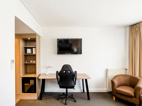 Mantra Bathurst - Events Australia 12