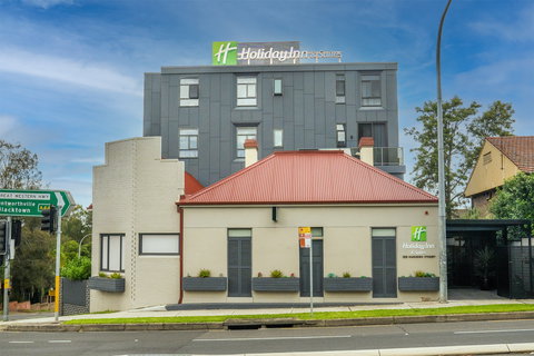 Holiday Inn Stes Parramatta Mar - Tourism Bookings 1