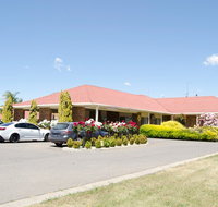 Pines Country Club Motor Inn - Events Australia