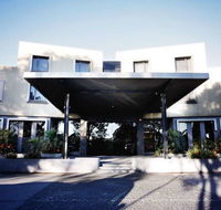 Golden Pebble Hotel - Events Australia
